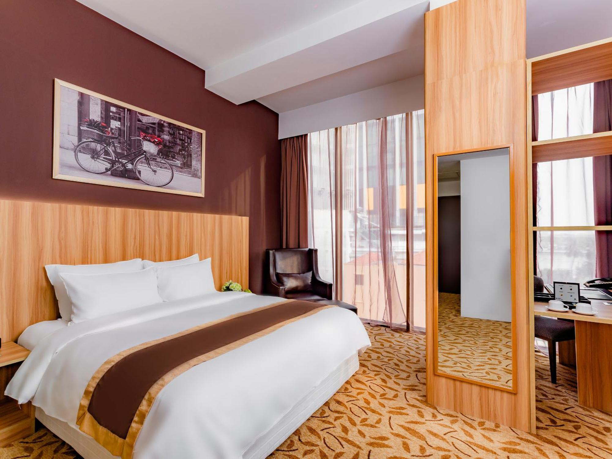Hotel Bay 4*
