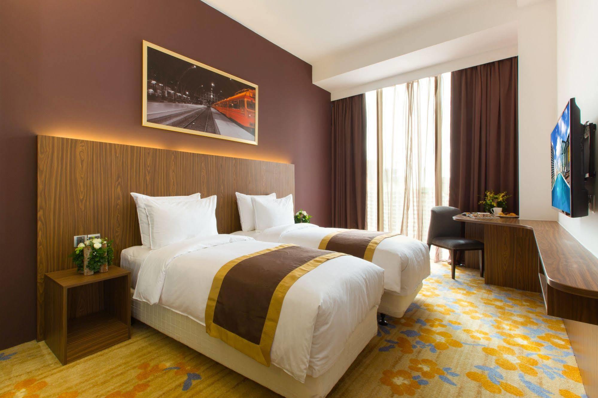Bay Hotel 4*